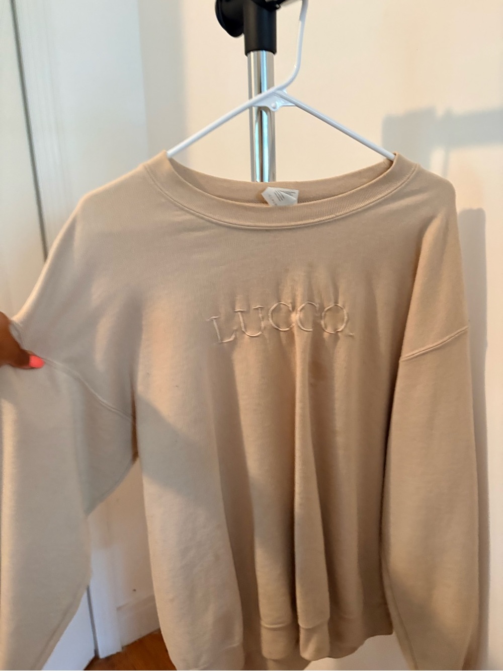 Gildan Light Beige Crewneck Sweatshirt with Subtle Embroidery